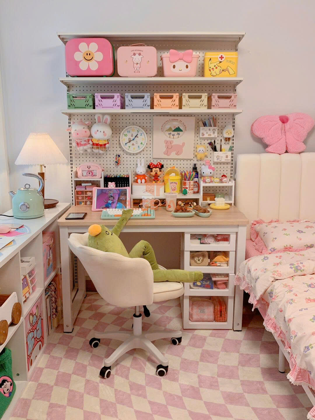 Kệ Pegboard góc học tập