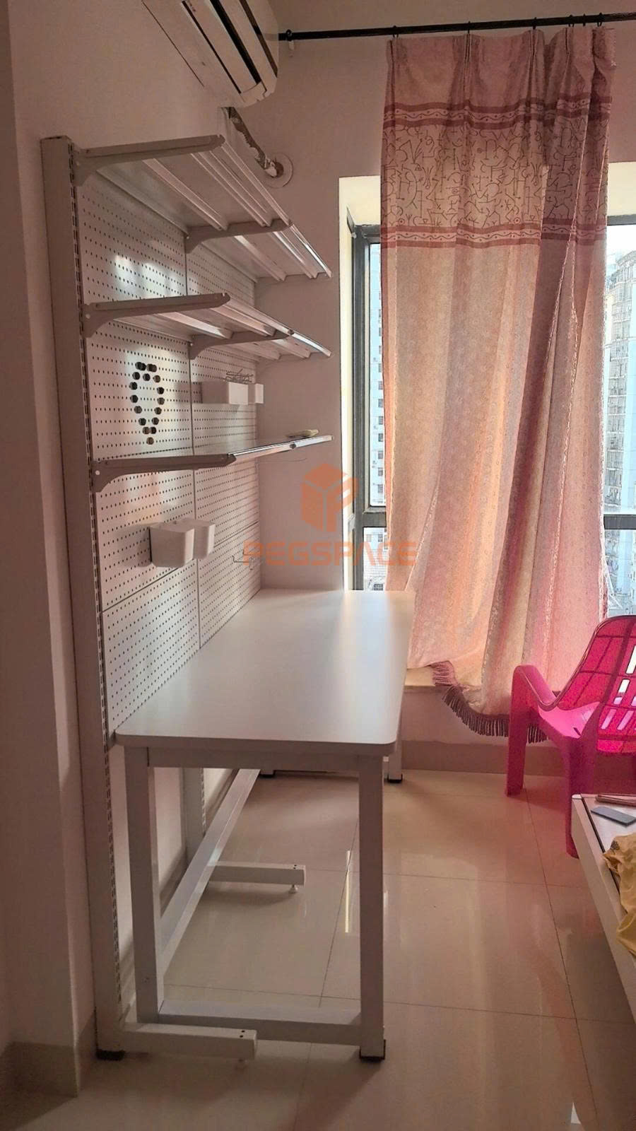 Pegboard sắt